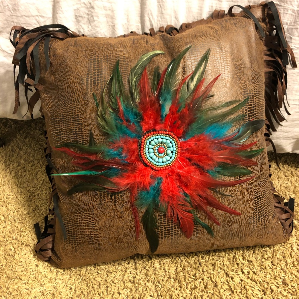 Accent pillow